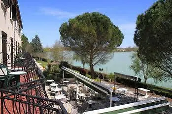 Hotel Hostellerie Du Lac 2*
