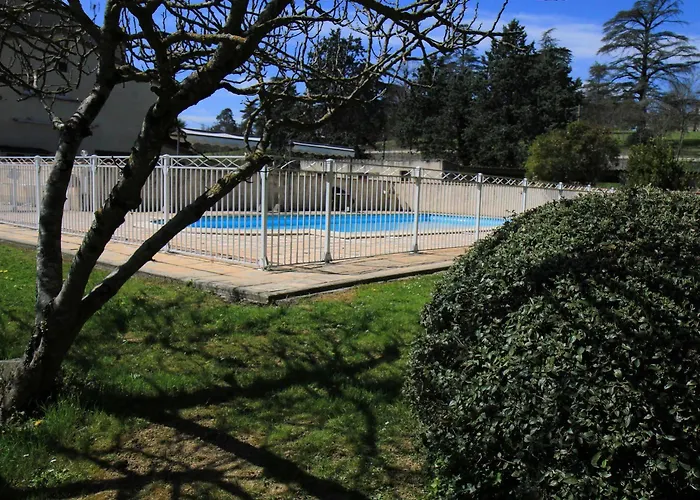 Hotel Hostellerie Du Lac 2*